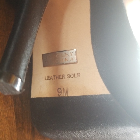 Shoes - Picture 2 of 3